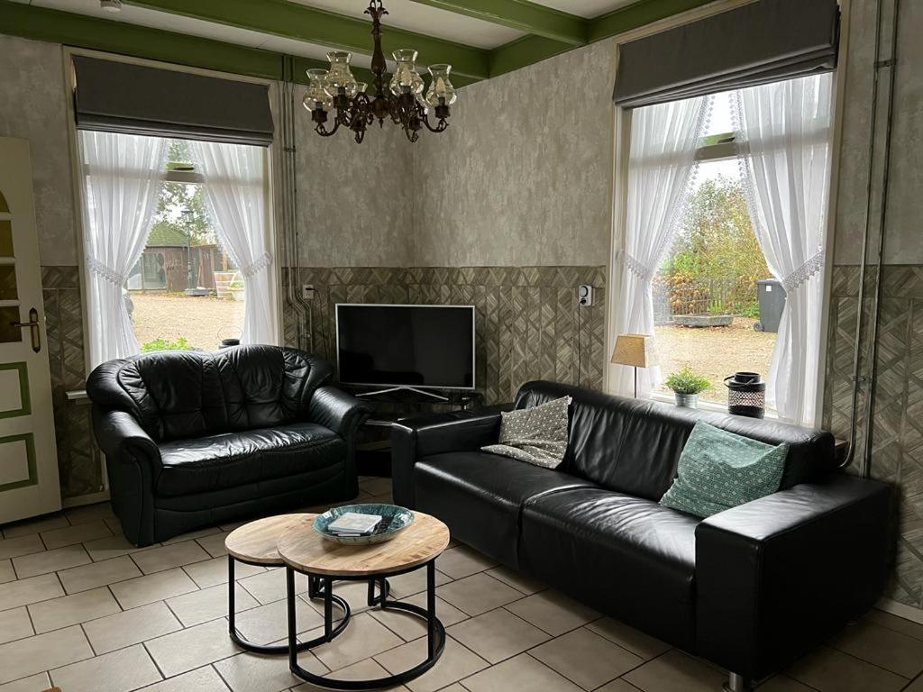 Villa De Ouwe Meulen à Bleskensgraaf Chambre photo